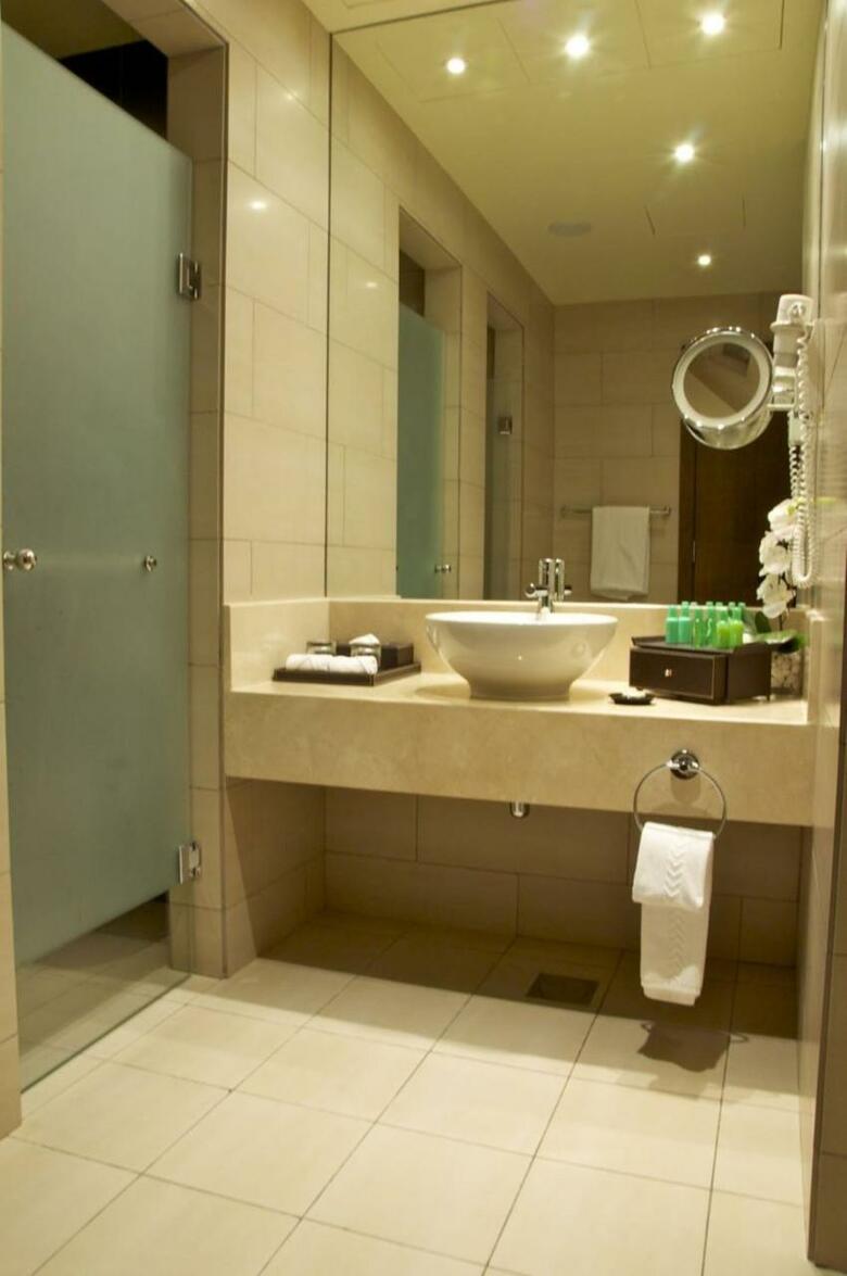 Ramada Downtown Hotel Abu Dhabi