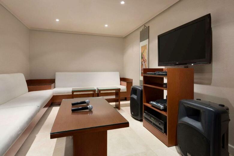 Ramada Downtown Hotel Abu Dhabi