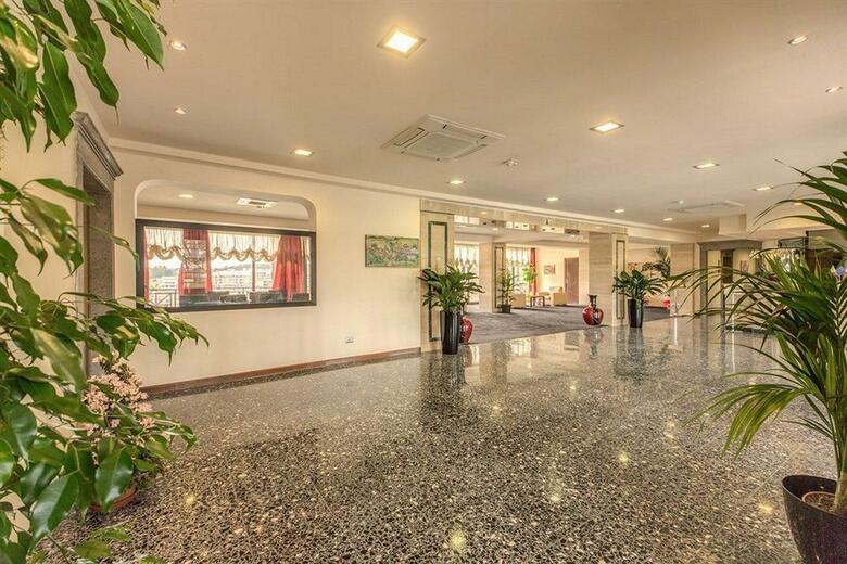 Hotel Regal Park