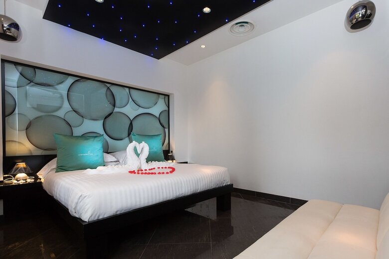 Jc Contemporary Hotel