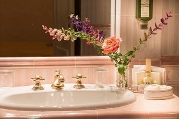 Best Western Premier Schlosshotel Roemischer Kaiser