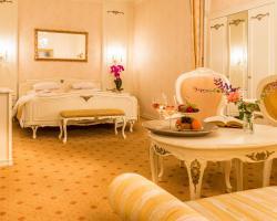 Best Western Premier Schlosshotel Roemischer Kaiser