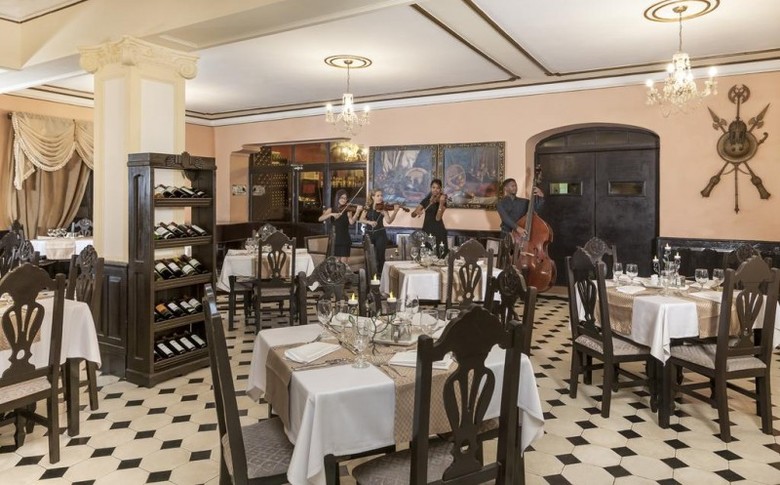 Gran Hotel Managed By Meli�