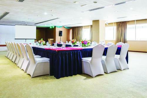 Pearl Park Deluxe Hotel Apartments