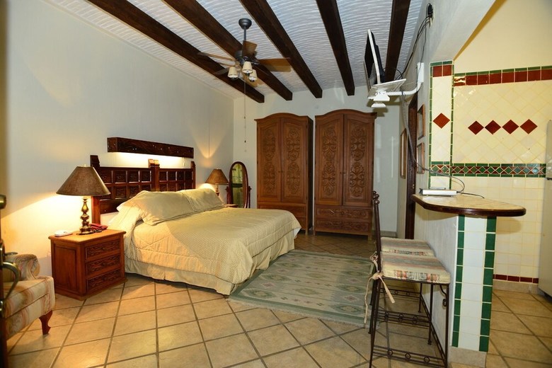 Bed & Breakfast Casa Tres Leones