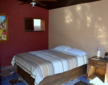 Bed & Breakfast Casa Encinares