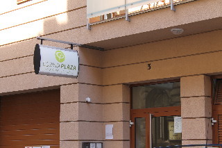 Corvin Plaza Apartments And Suites