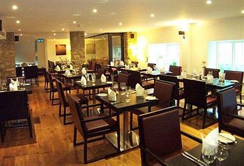 Hotel Upper Reaches (.)