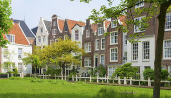 Fine Seasons Hotel