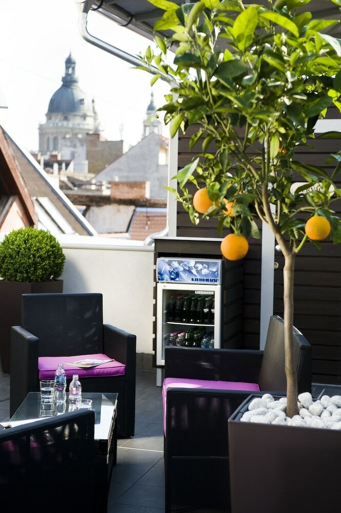 Opera Garden Hotel & Apartments