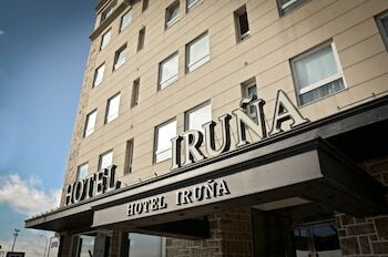 Hotel Iru�a