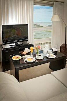 Hotel Iru�a