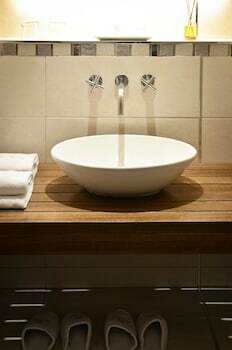Hotel Iru�a