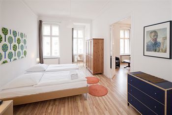 Old Town Apartments Sch�nhauser Allee