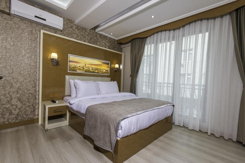 De Maison Airport Hotel