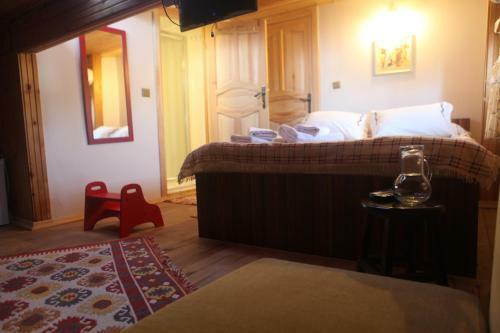 Tom Square Boutique Hotel