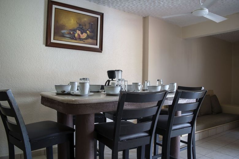 Aparthotel Isabel Suites Zihuatanejo