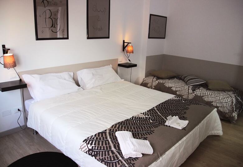 Hotel Iron Bridge Accomodation