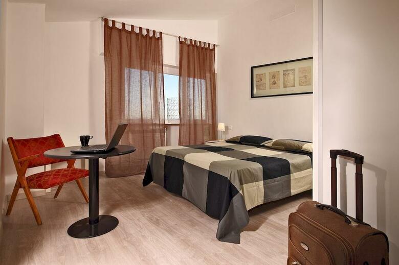 Radio Hotel
