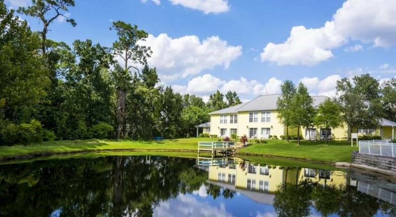 Hotel The Barefoot Suites