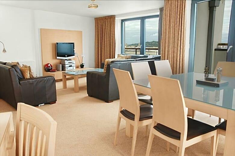 Hotel Fountain Court Eq 2 (2 Bed)