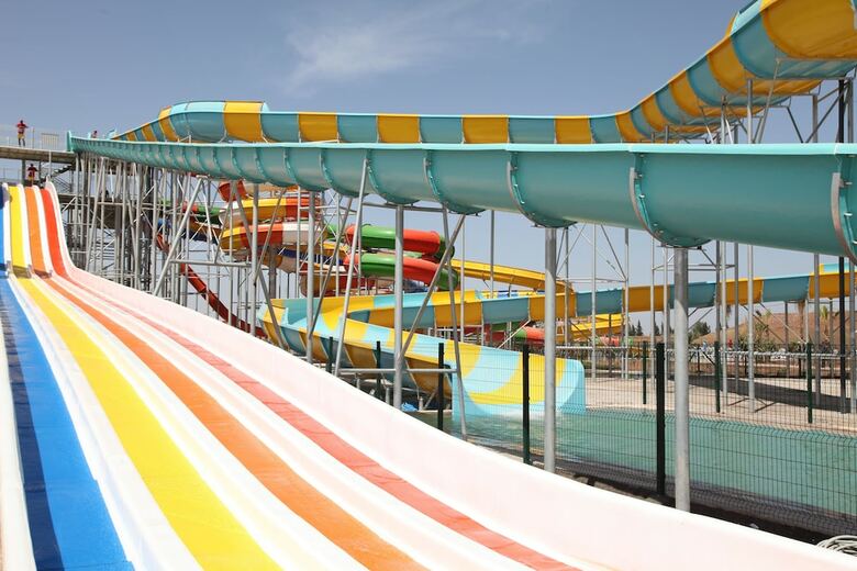 Hotel Aqua Mirage Club