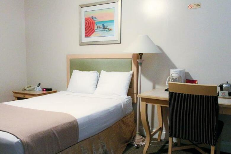 Beach Place Hotel