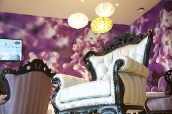 Zowar International Hotel