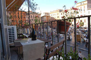 House & The City - Navona Apartments