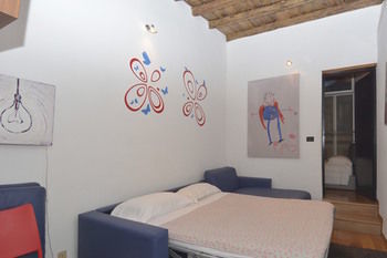 House & The City - Navona Apartments