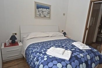 House & The City - Vatican Apartments