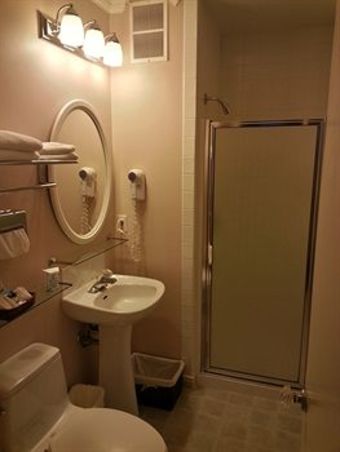 Kingston Hotel Bed & Breakfast
