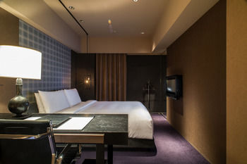Hotel Quote (t Room)