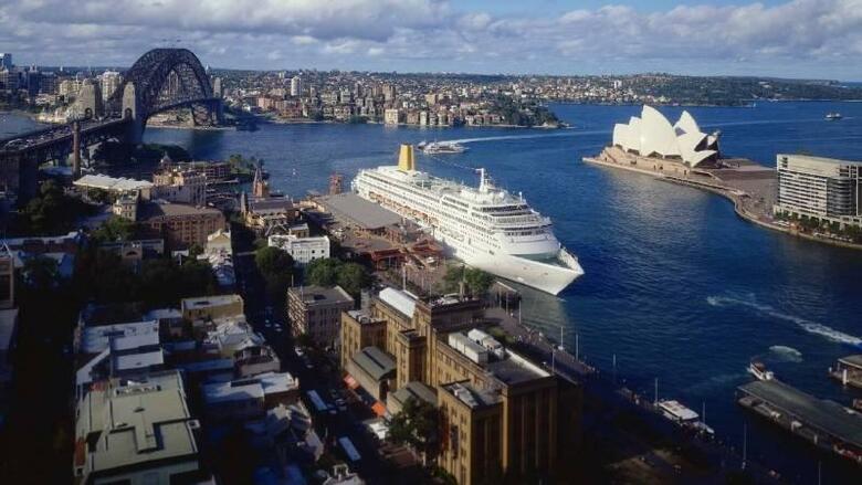 Four Seasons Hotel Sydney