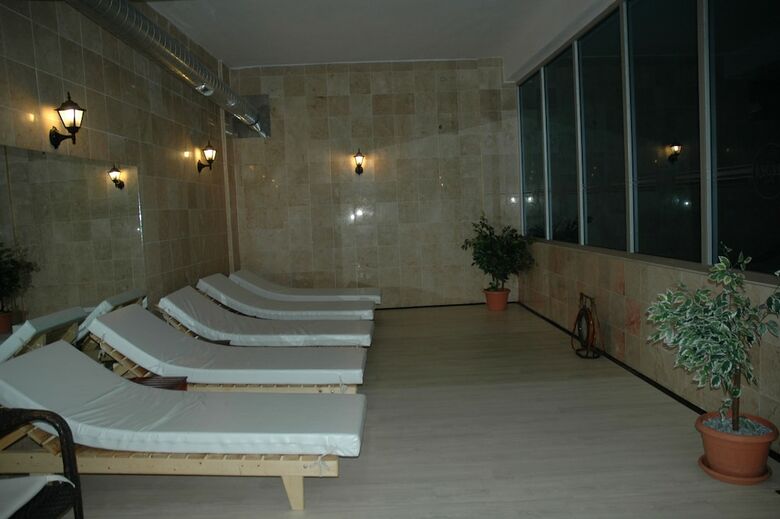 Arora Hotel