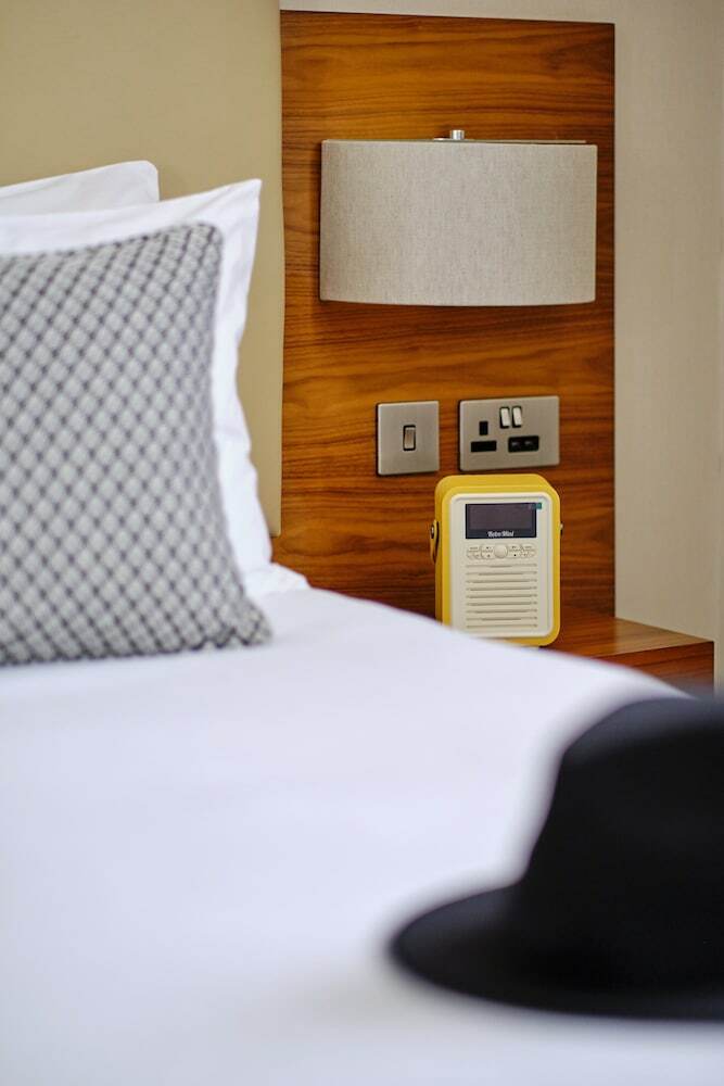 Amba Hotel Charing Cross