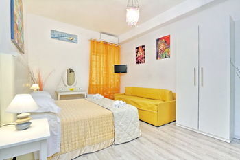 Hotel Applemoon Rooms For Rent