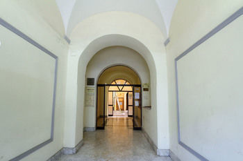 Hotel Applemoon Rooms For Rent