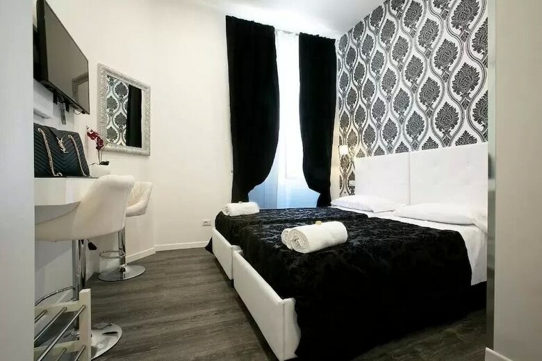 Bed & Breakfast Rome Key Luxury House