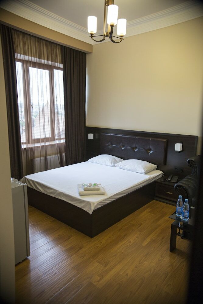 Hotel Capital