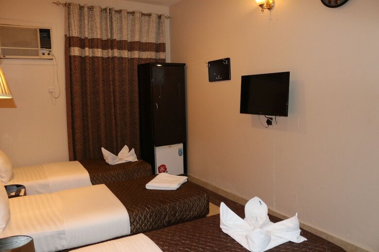 Grand Sina Hotel