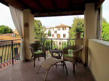 Florence Apartments Tuscan Feeling