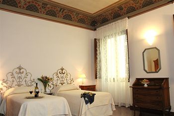 Florence View Apartments