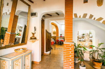 Hostal Hotel Arno Bellariva