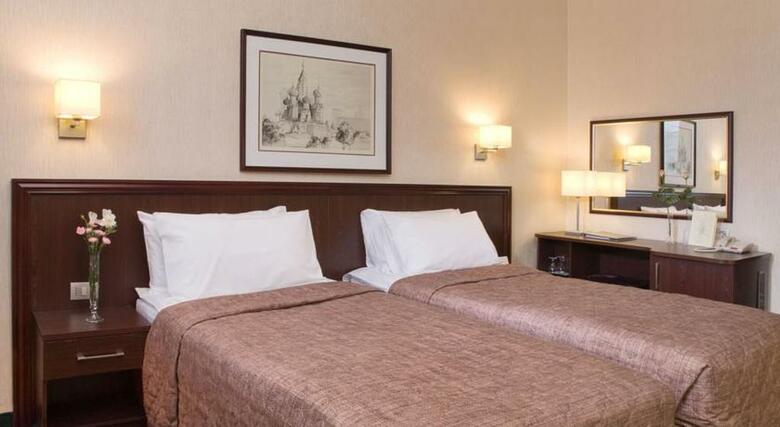 Hotel Aerostar