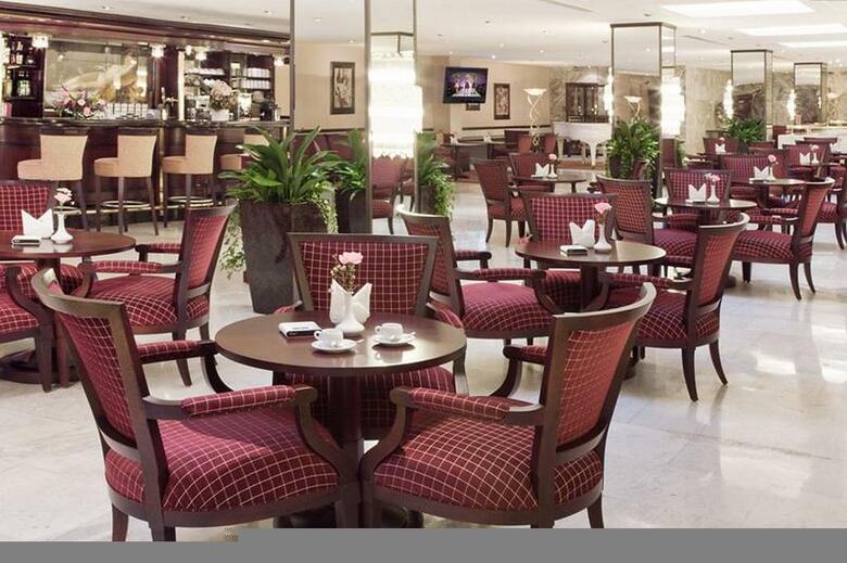 Hotel Aerostar