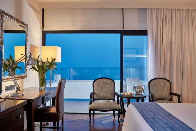 Hotel Grecian Bay