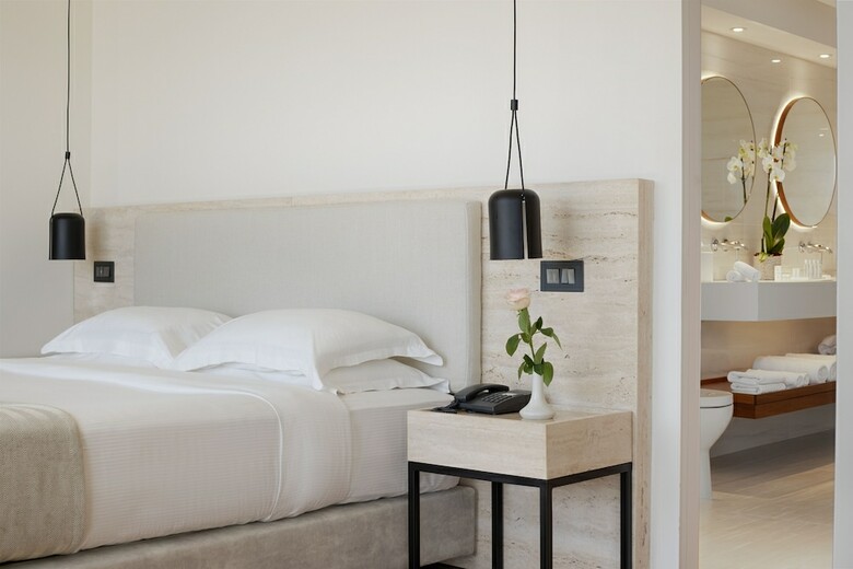 Hotel Grecian Bay