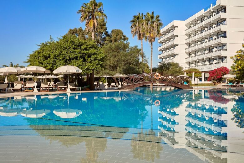 Hotel Grecian Bay