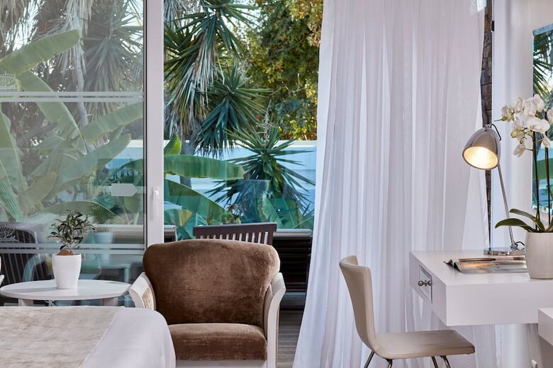 Hotel Grecian Bay